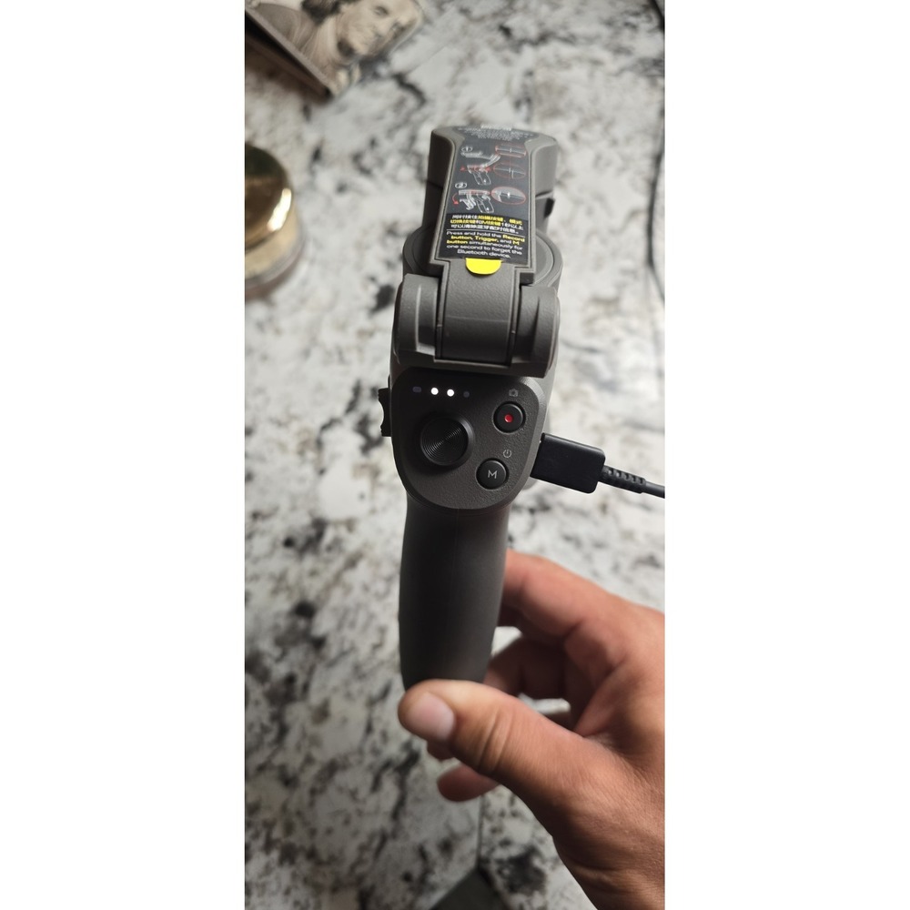 DJI Osmo Mobile 3 Combo - Gimbal Stabilizer